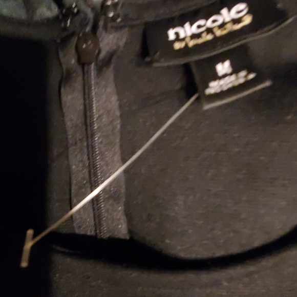 NICOLE MILLER DRESS - Picture 6 of 6